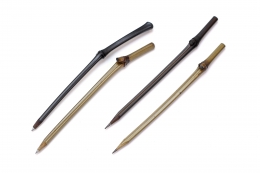 Shigeo Kawashima　
Bamboo ball-point pen　￥594（tax included）　
Bamboo pencil　￥486（tax included）